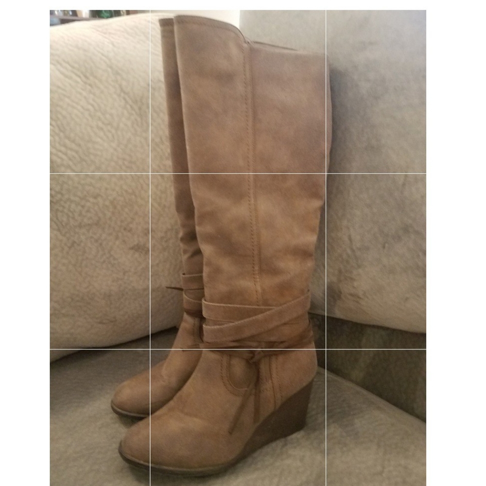 Size 8.5 Rampage "Lucy" boots